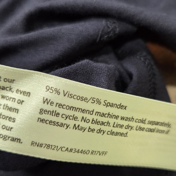 Eileen Fisher Mock Neck Cap Sleeve Navy Blue Women's Top Longer Length Size Med. - Picture 7 of 8